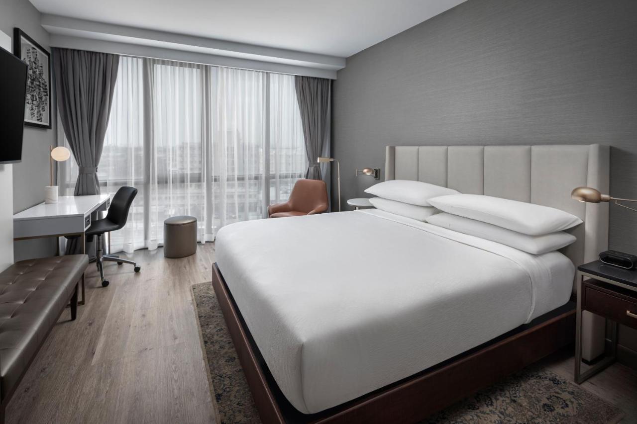 Four Points By Sheraton Flushing New York Exterior photo