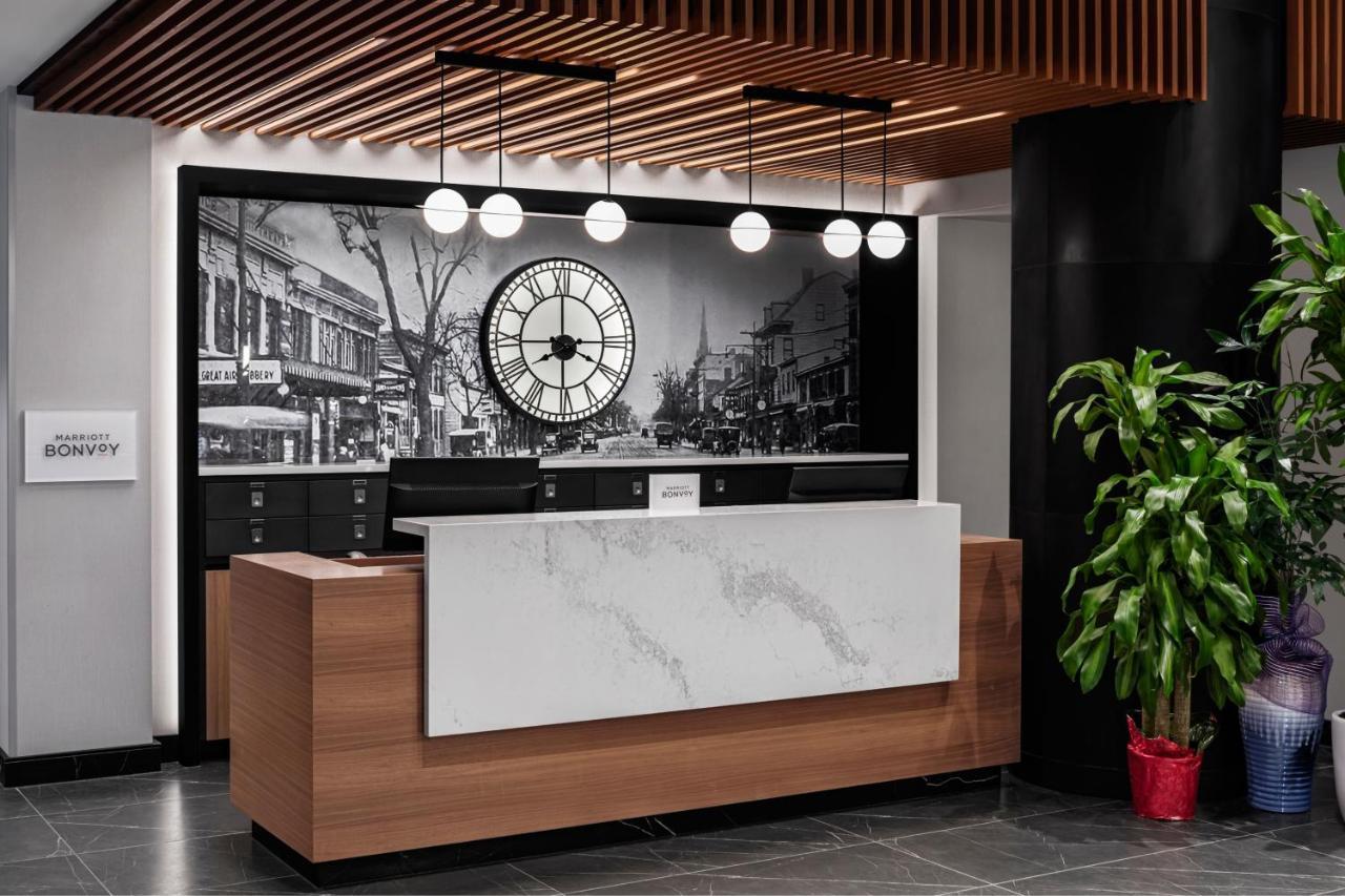 Four Points By Sheraton Flushing New York Exterior photo